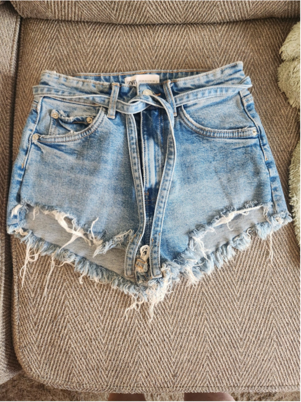 Zara Denim Jean Shorts Size 2 - Picture 3 of 8